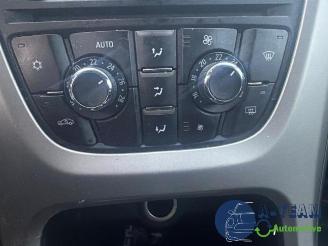 Opel Astra Astra J Sports Tourer (PD8/PE8/PF8), Combi, 2010 / 2015 1.4 16V ecoFLEX picture 25