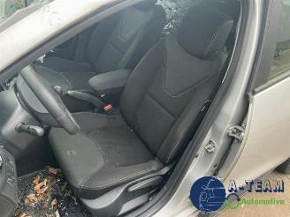 Renault Clio Clio IV Estate/Grandtour (7R), Combi 5-drs, 2012 / 2021 1.5 Energy dCi 90 FAP picture 25