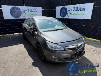 Dezmembrări autoturisme Opel Astra Astra J (PC6/PD6/PE6/PF6), Hatchback 5-drs, 2009 / 2015 1.7 CDTi 16V 110 2011/5