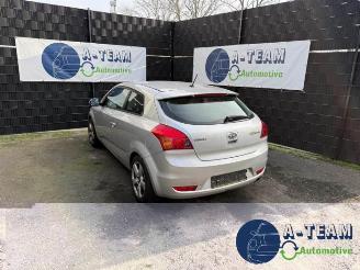 Uttjänta bilar auto Kia Pro cee d Pro cee'd (EDB3), Hatchback 3-drs, 2008 / 2012 1.4 CVVT 16V 2010/1