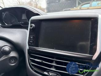 Peugeot 208 208 I (CA/CC/CK/CL), Hatchback, 2012 / 2019 1.2 Vti 12V PureTech 82 picture 17