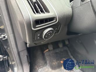 Ford Focus Focus 3 Wagon, Combi, 2010 / 2020 1.0 Ti-VCT EcoBoost 12V 125 picture 18