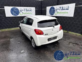 Coche siniestrado Mitsubishi Space-star Space Star (A0), Hatchback, 2012 1.0 12V 2013/10
