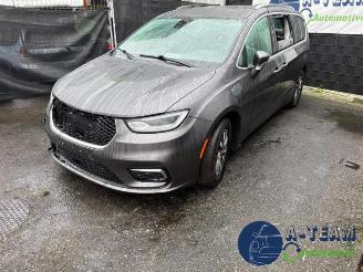 Chrysler Pacifica Pacifica, SUV, 2003 3.6 V6 24V Hybrid picture 3