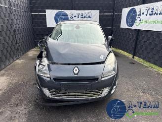 Renault Grand-scenic Grand Scenic III (JZ), MPV, 2009 / 2016 2.0 16V CVT picture 2
