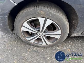 Renault Grand-scenic Grand Scenic III (JZ), MPV, 2009 / 2016 2.0 16V CVT picture 14