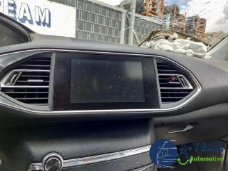 Peugeot 308 308 SW (L4/L9/LC/LJ/LR), Combi 5-drs, 2014 / 2021 1.6 BlueHDi 120 picture 22