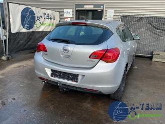 Sloopauto Opel Astra Astra J (PC6/PD6/PE6/PF6), Hatchback 5-drs, 2009 / 2015 1.4 Turbo 16V 2011/2