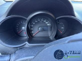 Kia Picanto Picanto (TA), Hatchback, 2011 / 2017 1.0 12V picture 16