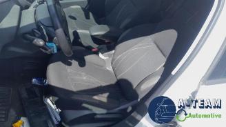 Peugeot 208 208 I (CA/CC/CK/CL), Hatchback, 2012 / 2019 1.4 HDi picture 18