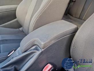 Renault Mégane Megane III Coupe (DZ), Hatchback 3-drs, 2008 / 2016 1.4 16V TCe 130 picture 25