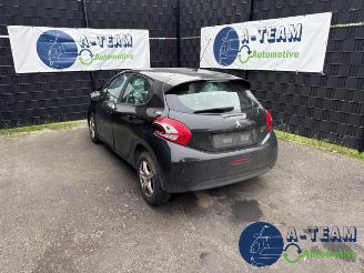 Dezmembrări autoturisme Peugeot 208 208 I (CA/CC/CK/CL), Hatchback, 2012 / 2019 1.2 Vti 12V PureTech 82 2013/10