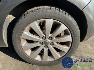Opel Astra Astra J (PC6/PD6/PE6/PF6), Hatchback 5-drs, 2009 / 2015 1.4 Turbo 16V picture 26