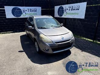 Coche siniestrado Renault Clio Clio III Estate/Grandtour (KR), Combi, 2007 / 2014 1.2 16V TCE 100 2010/2