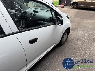 Chevrolet Spark Spark (M300), Hatchback, 2010 1.0 16V Bifuel picture 28