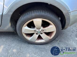 Skoda Roomster Roomster (5J), MPV, 2006 / 2015 1.4 16V picture 13