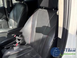 Mazda 5  picture 17