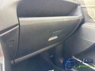Mazda 5  picture 25