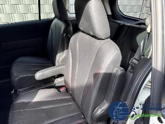 Mazda 5  picture 30