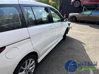 Mazda 5  picture 9