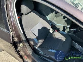 Peugeot 208 208 I (CA/CC/CK/CL), Hatchback, 2012 / 2019 1.4 16V picture 15
