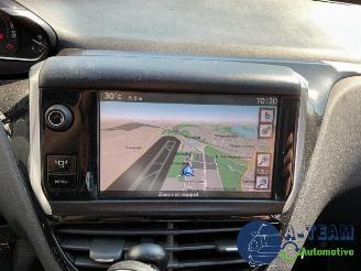 Peugeot 208 208 I (CA/CC/CK/CL), Hatchback, 2012 / 2019 1.4 16V picture 20