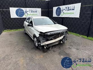 Auto da rottamare Mercedes A-klasse A (W176), Hatchback, 2012 / 2018 1.6 A-200 16V 2013/11