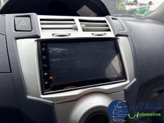 Toyota Yaris Yaris II (P9), Hatchback, 2005 / 2014 1.3 16V VVT-i picture 25