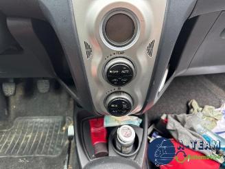 Toyota Yaris Yaris II (P9), Hatchback, 2005 / 2014 1.3 16V VVT-i picture 27