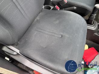 Toyota Yaris Yaris II (P9), Hatchback, 2005 / 2014 1.3 16V VVT-i picture 21