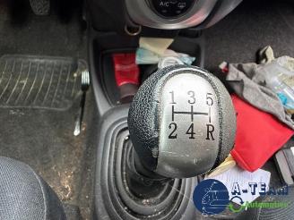 Toyota Yaris Yaris II (P9), Hatchback, 2005 / 2014 1.3 16V VVT-i picture 28