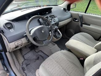 Renault Scenic 1.6 automaat picture 6