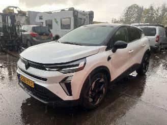 Schadeauto Renault Captur Hybride 2025/2
