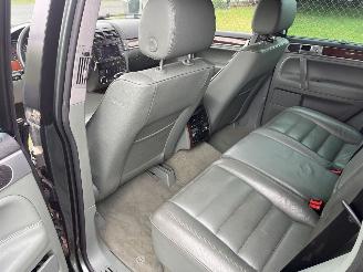Volkswagen Touareg 3.0 V6 tdi automaat geen scahde picture 6