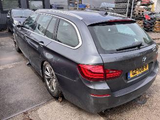 Coche accidentado BMW 5-serie 520 executive 2015/10