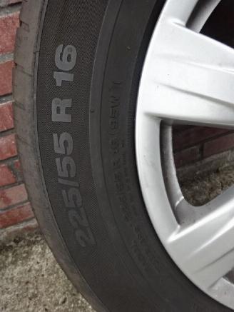 Audi A4 2.0 Tdi Kleurcode LZ7L picture 16