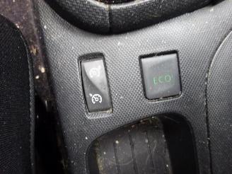 Renault Clio  picture 18