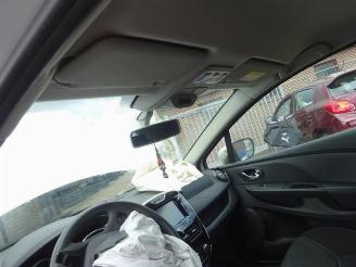 Renault Clio  picture 12