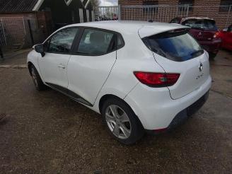 Renault Clio  picture 2