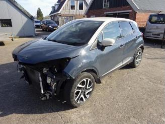 Salvage car Renault Captur  2013/10
