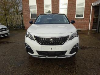 Schadeauto Peugeot 3008 3008 II (M4/MC/MJ/MR), MPV, 2016 1.6 BlueHDi 120 2019/1