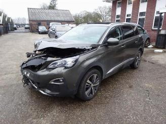 Salvage car Peugeot 5008 5008 II (M4/MC/MJ/MR), MPV, 2016 / 2024 1.5 BlueHDi 130 2020/12