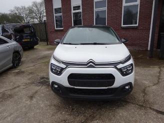 Salvage car Citroën C3 C3 (SX/SW), Hatchback, 2016 1.2 12V e-THP PureTech 110 2022/4
