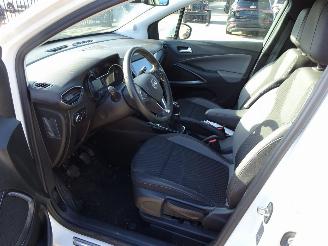 Opel Crossland 1.2 benzine met motorschade picture 7
