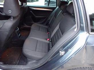 Skoda Octavia Octavia Combi (5EAC), Combi 5-drs, 2012 / 2020 1.6 TDI 16V picture 12
