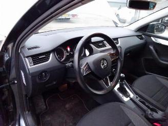 Skoda Octavia Octavia Combi (5EAC), Combi 5-drs, 2012 / 2020 1.6 TDI 16V picture 13