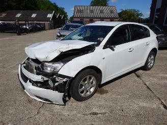 Chevrolet Cruze  picture 2