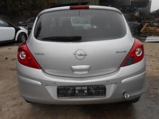 Opel Corsa D 1.2 benz 2010 picture 1