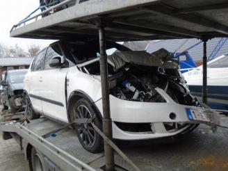 Skoda Fabia 1.2 tsi monte carlo picture 4