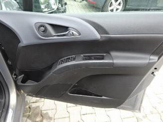 Opel Meriva 1.4 Turbo  Kleurcode Z40W picture 16